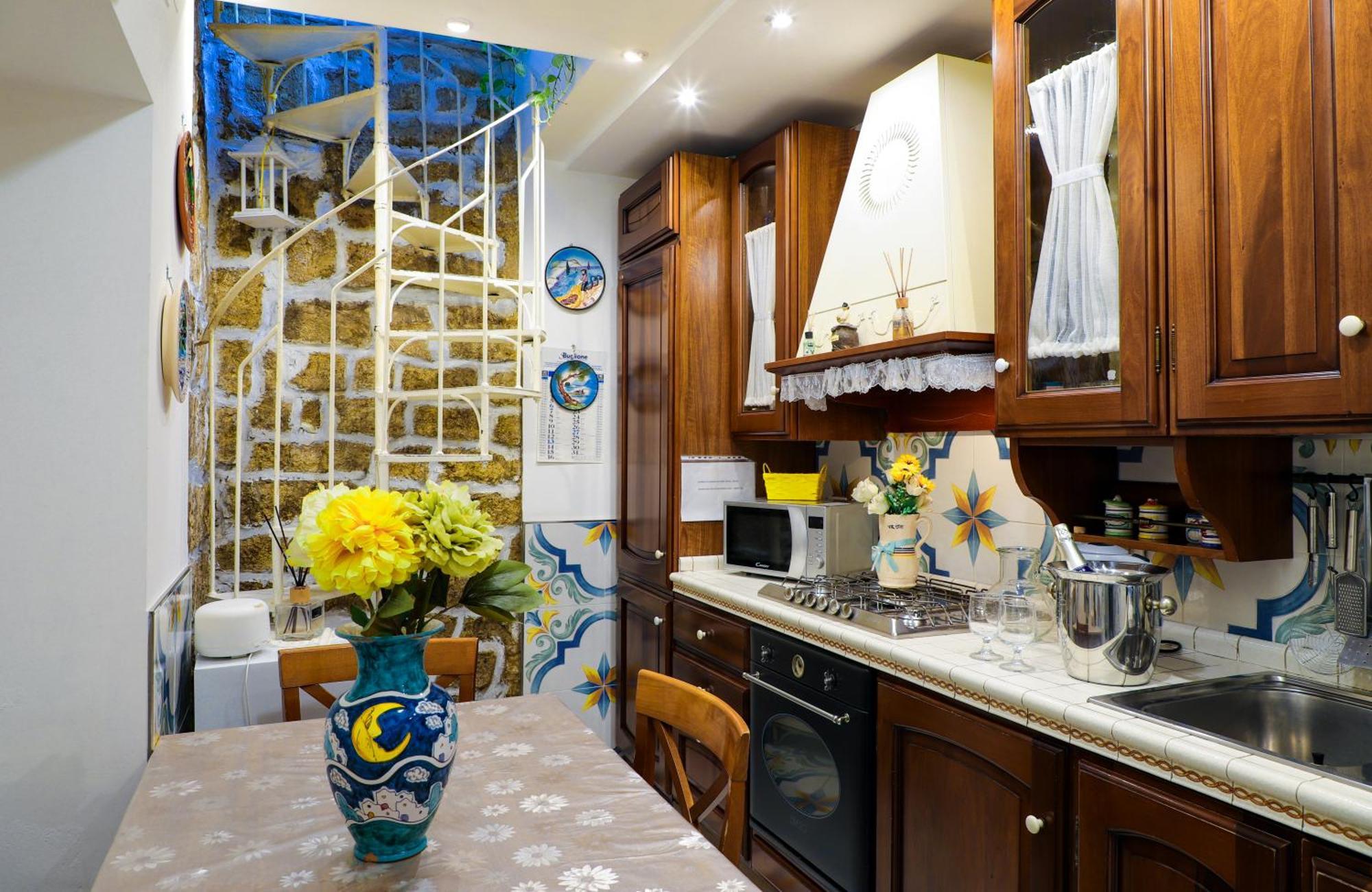 Giallo Napoletano Home ナポリ エクステリア 写真